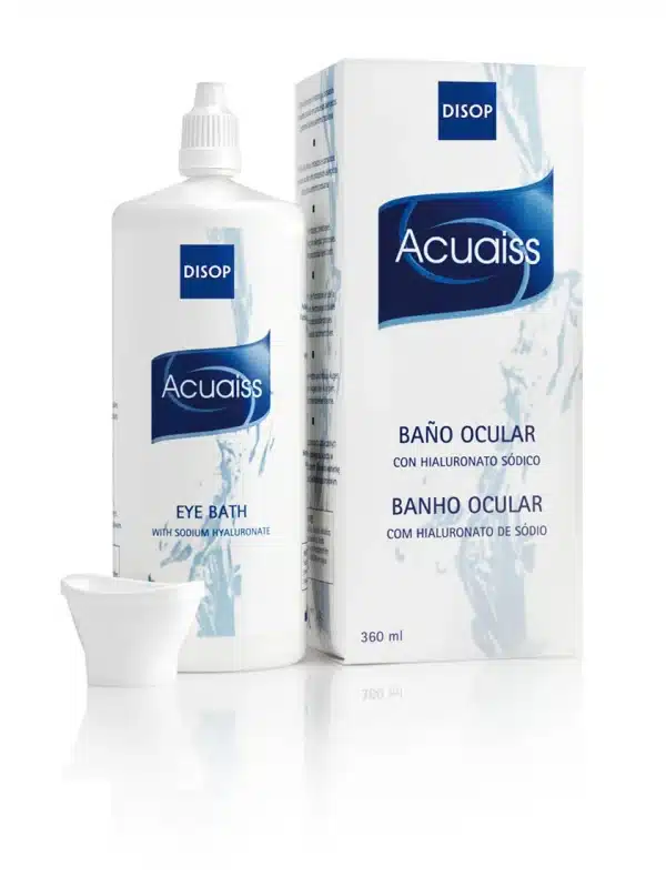 Acuaiss Baño ocular es una solución que contiene suero fisiológico con ácido hialurónico. Dispone además de bañera ocular antimicrobiana para la aplicación del producto.